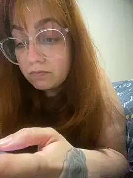 Snapshot of witchkiki chatting on 10/06/25, 04:21 witchkiki online show from 10/06/25, 04:21