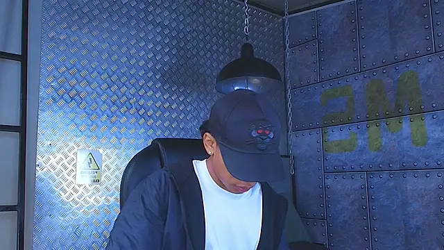 AlanCutee online show from 10/30/25, 11:11