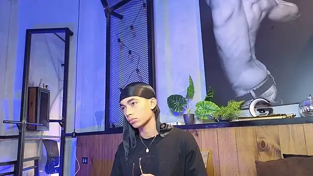 AlanCutee online show from 04/25/26, 01:41