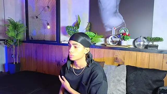 Snapshot of AlanCutee chatting on 05/08/26, 12:43 AlanCutee online show from 05/08/26, 12:43