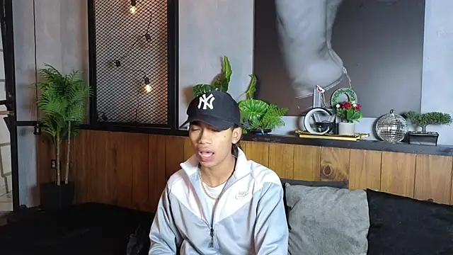 Snapshot of AlanCutee chatting on 05/12/26, 11:51 AlanCutee online show from 05/12/26, 11:51