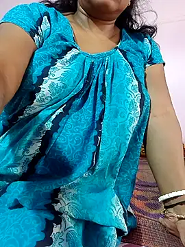 Snapshot of Cute-Swewty chatting on 02/19/26, 04:41 Cute-Swewty online show from 02/19/26, 04:41