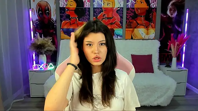 Snapshot of AnoraDark chatting on 11/24/25, 01:00 AnoraDark online show from 11/24/25, 01:00