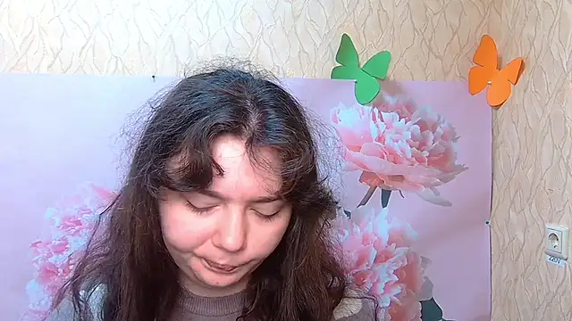 Snapshot of NeonilaLisova chatting on 09/26/25, 05:22 NeonilaLisova online show from 09/26/25, 05:22