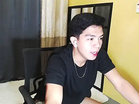 Snapshot of Hunky_paul chatting on 02/07/26, 05:49 Hunky paul online show from 02/07/26, 05:49