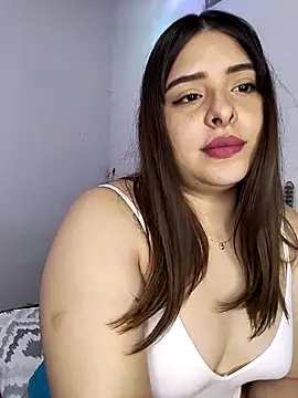 Snapshot of Nahomy_cm chatting on 09/10/25, 10:10 Nahomy cm online show from 09/10/25, 10:10