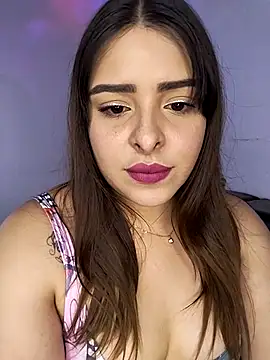 Snapshot of Nahomy_cm chatting on 10/09/25, 08:40 Nahomy cm online show from 10/09/25, 08:40