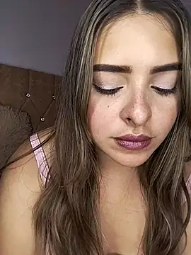 Snapshot of Nahomy_cm chatting on 03/05/26, 09:11 Nahomy cm online show from 03/05/26, 09:11