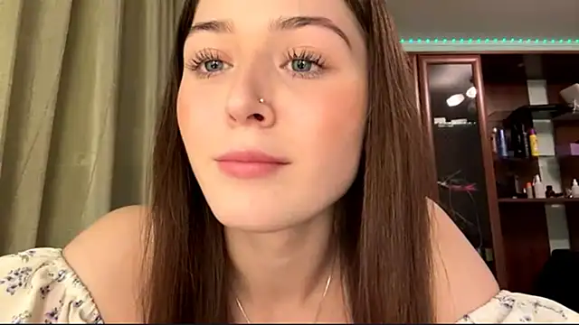 Snapshot of Adel_strongwoman chatting on 12/05/25, 05:09 Adel strongwoman online show from 12/05/25, 05:09