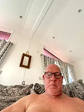 philefc online show from 11/23/25, 01:44