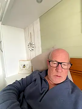 philefc online show from 11/28/25, 09:34