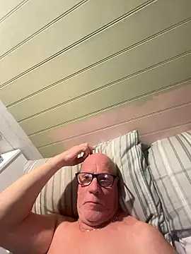 Snapshot of philefc chatting on 01/10/26, 09:30 philefc online show from 01/10/26, 09:30