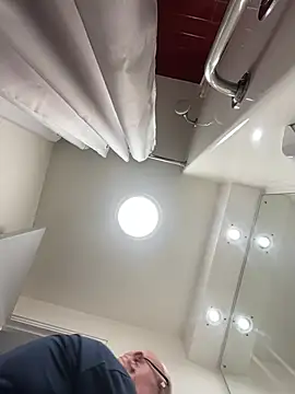 Snapshot of philefc chatting on 02/10/26, 03:16 philefc online show from 02/10/26, 03:16