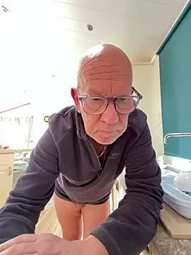 Snapshot of philefc chatting on 03/16/26, 09:57 philefc online show from 03/16/26, 09:57