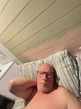 Snapshot of philefc chatting on 03/27/26, 08:20 philefc online show from 03/27/26, 08:20