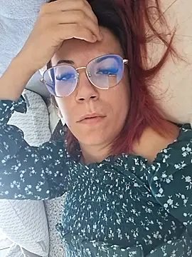 Snapshot of Anayssa_ chatting on 09/16/25, 10:27 Anayssa online show from 09/16/25, 10:27