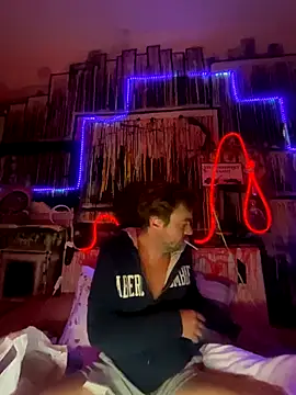 3615-ULLA online show from 10/27/25, 05:55