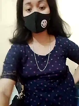Snapshot of Sweet_Bindika07 chatting on 10/15/25, 03:23 Sweet Bindika07 online show from 10/15/25, 03:23