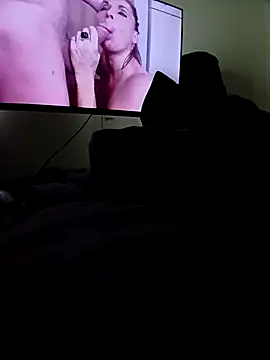 Snapshot of handsome8inchh chatting on 12/20/25, 02:40 handsome8inchh online show from 12/20/25, 02:40