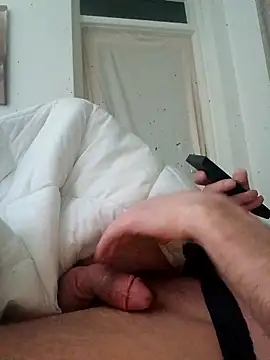 Snapshot of handsome8inchh chatting on 03/03/26, 02:39 handsome8inchh online show from 03/03/26, 02:39