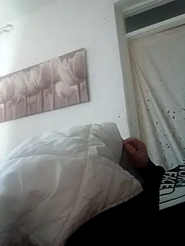 Snapshot of handsome8inchh chatting on 03/18/26, 02:37 handsome8inchh online show from 03/18/26, 02:37