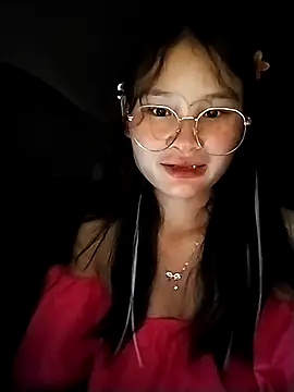 Snapshot of saronla_03 chatting on 09/21/25, 03:46 saronla 03 online show from 09/21/25, 03:46