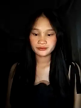 Snapshot of saronla_03 chatting on 10/02/25, 02:35 saronla 03 online show from 10/02/25, 02:35