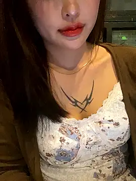   BabyShowPublic   online show from 11/20/25, 01:33