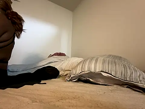 KANDIS864 online show from 10/22/25, 03:40