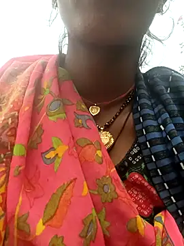 Juhi chawla online show from 10/29/25, 04:04