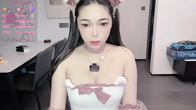 Scarlett-bb online show from 10/29/25, 11:17