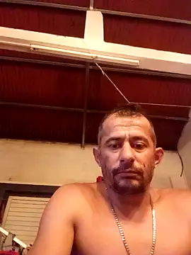 Snapshot of wetka0840 chatting on 11/15/25, 07:21 wetka0840 online show from 11/15/25, 07:21