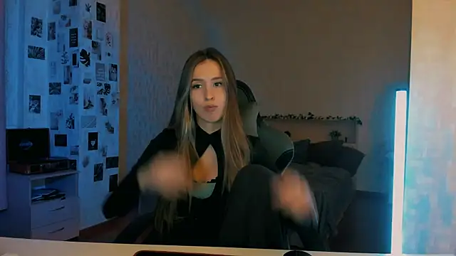 Snapshot of yourrdanceteacher chatting on 11/12/25, 07:35 yourrdanceteacher online show from 11/12/25, 07:35