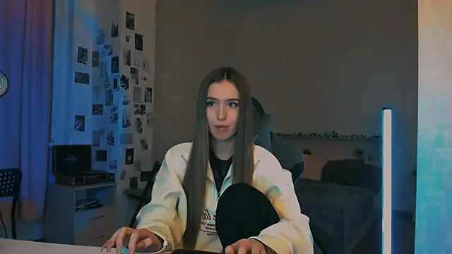 Snapshot of yourrdanceteacher chatting on 11/26/25, 07:59 yourrdanceteacher online show from 11/26/25, 07:59