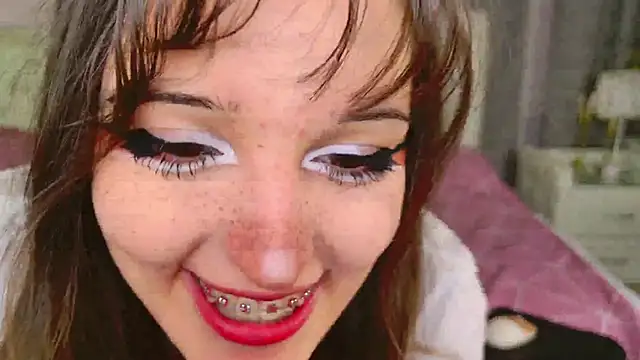 kamila blush online show from 10/23/25, 11:03