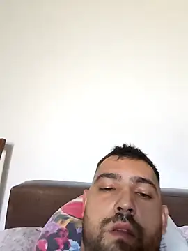 Snapshot of flr196 chatting on 10/20/25, 09:21 flr196 online show from 10/20/25, 09:21