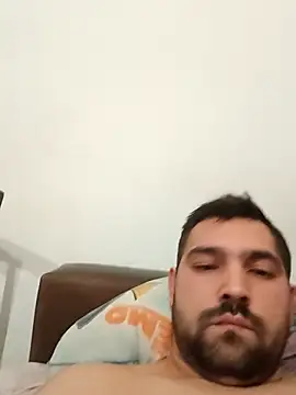 Snapshot of flr196 chatting on 12/20/25, 09:33 flr196 online show from 12/20/25, 09:33