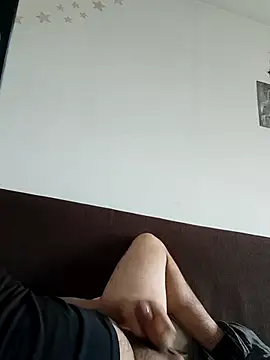 Snapshot of flr196 chatting on 02/08/26, 08:07 flr196 online show from 02/08/26, 08:07