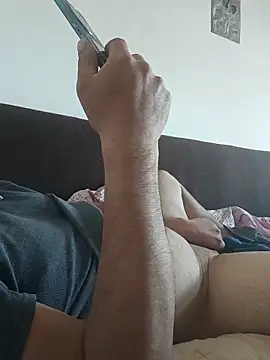 Snapshot of flr196 chatting on 03/15/26, 08:09 flr196 online show from 03/15/26, 08:09