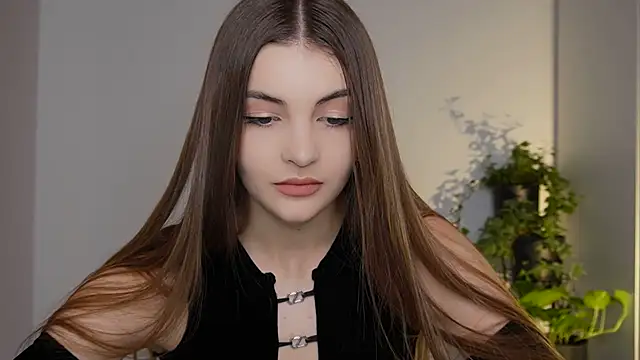 Snapshot of MayTease chatting on 10/09/25, 02:26 MayTease online show from 10/09/25, 02:26