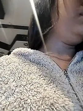 SamaraAnders  online show from 02/11/26, 05:01