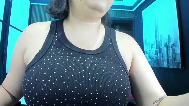 SamaraAnders  online show from 06/25/26, 05:23