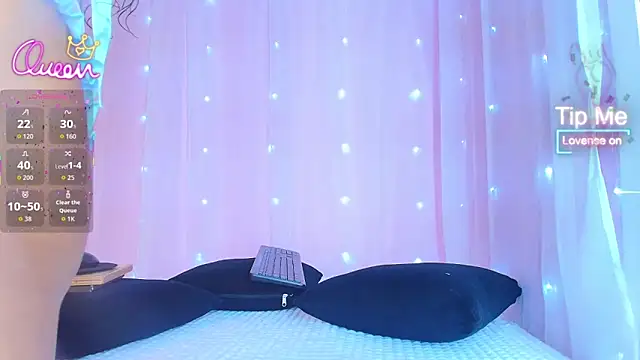SunnyGilmoree online show from 06/16/26, 08:00