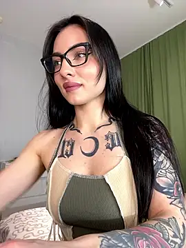 Snapshot of kaonasssiii chatting on 01/11/26, 05:18 kaonasssiii online show from 01/11/26, 05:18