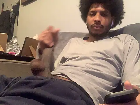 Snapshot of Insurance-03 chatting on 11/20/25, 05:29 Insurance-03 online show from 11/20/25, 05:29