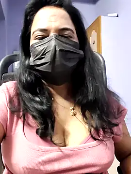 mallu-lover online show from 10/24/25, 12:41