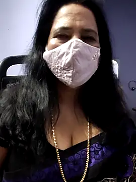 mallu-lover online show from 12/05/25, 03:15