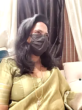 mallu-lover online show from 03/07/26, 04:04