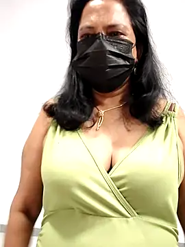 mallu-lover online show from 04/25/26, 02:25