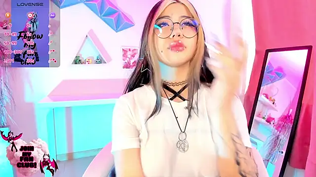 pinkk deemon online show from 10/27/25, 02:32